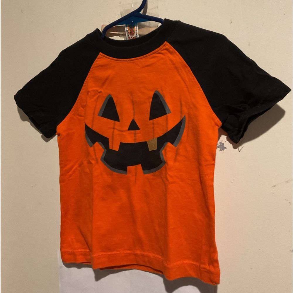 Jack-o’-lantern kids T- Shirt (great for Halloween season) + freebie!!!